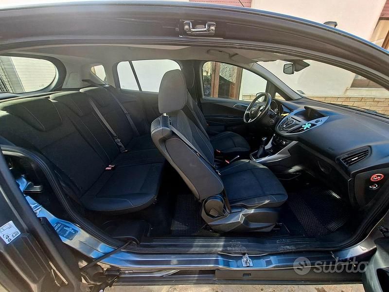 Usata Ford B-MAX 75 CV (55 kW) 2015 Grigio Monovolume