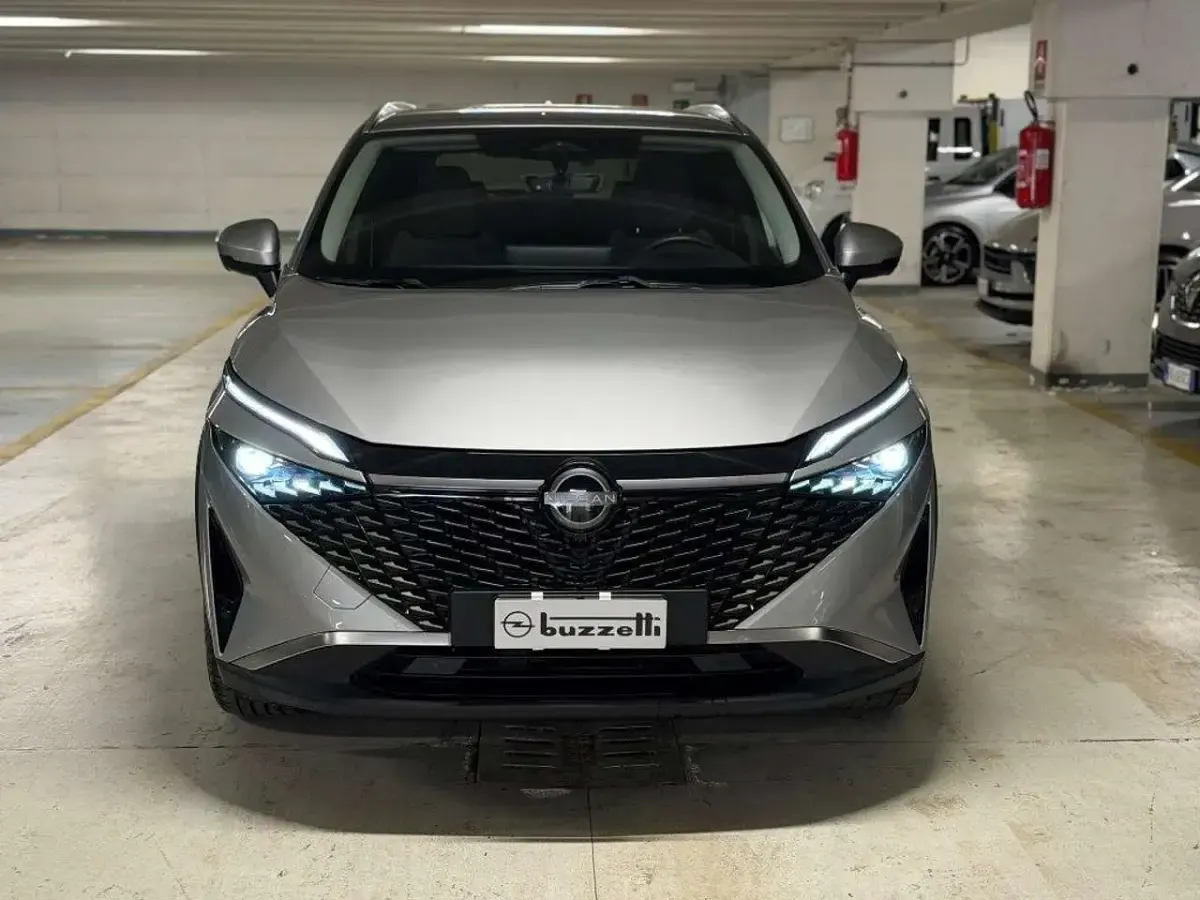 Usata Nissan Qashqai N-Connecta 140 CV (102 kW) 2025 Grigio SUV