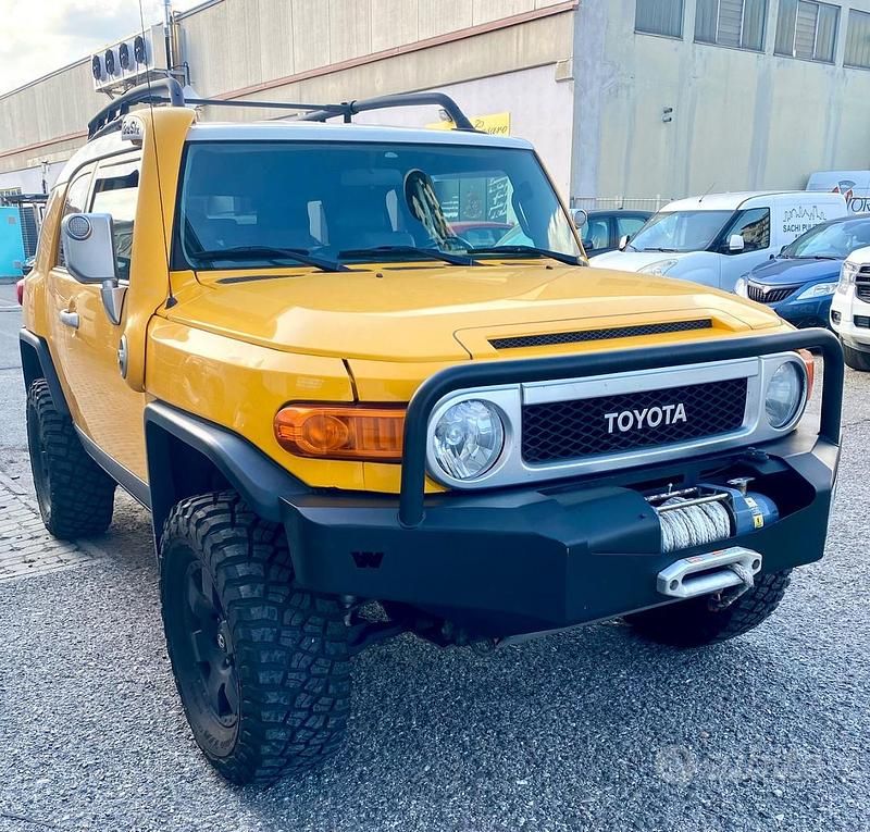 Usata Toyota Land Cruiser 245 CV (180 kW) 2007 Giallo SUV
