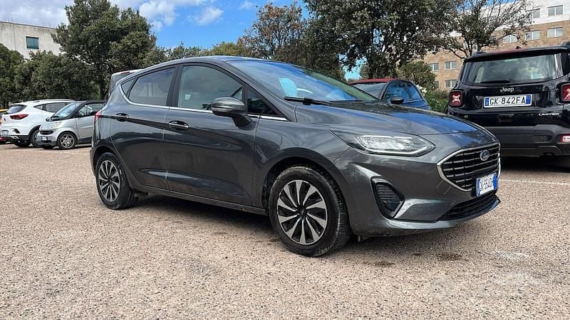 Usata Ford Fiesta Titanium 75 CV (55 kW) 2022 Grigio Utilitaria
