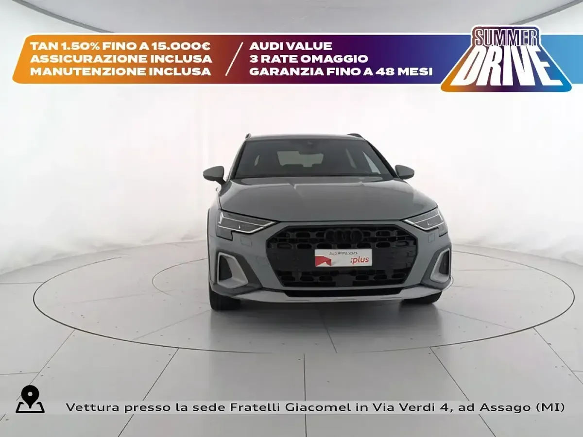 Usata Audi A3 Ambiente 150 CV (110 kW) 2025 Grigio freccia perla Berlina