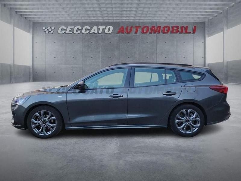 Usata Ford Focus ST-Line 116 CV (85 kW) 2023 Grigio Station wagon