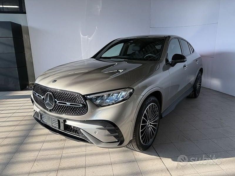 Usata Mercedes GLC300 Advanced 269 CV (197 kW) 2024 Beige Coupé