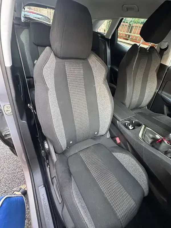 Usata Peugeot 3008 Active 120 CV (88 kW) 2017 Grigio SUV