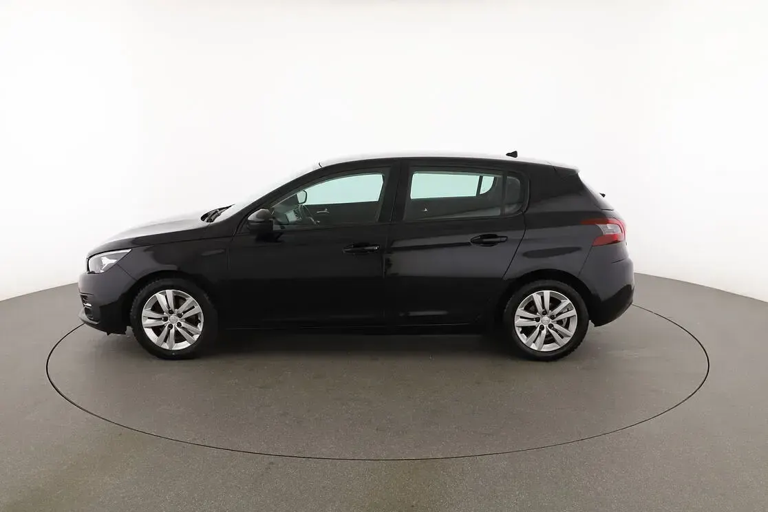 Usata Peugeot 308 Business-Line 131 CV (96 kW) 2018 Nero Berlina