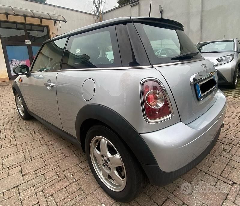 Usata Mini Cooper 2010 Utilitaria