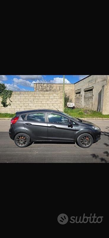 Usata Ford Fiesta 75 CV (55 kW) 2016 Utilitaria