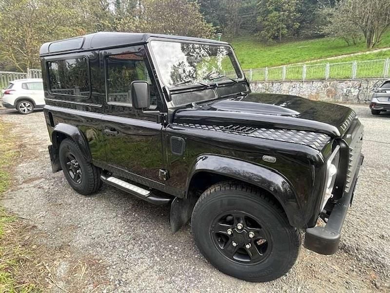 Usado Land Rover Defender 122 CV (89 kW) 2012 Negro Familiar