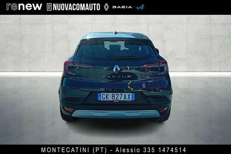 Usata Renault Captur Equilibre 145 CV (106 kW) 2022 Blu marine SUV