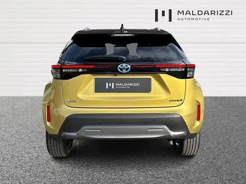 Usata Toyota Yaris Cross 116 CV (85 kW) 2022 Giallo SUV