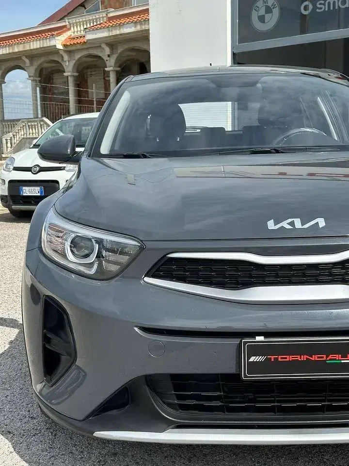 Usata Kia Stonic Urban 84 CV (61 kW) 2022 Grigio SUV