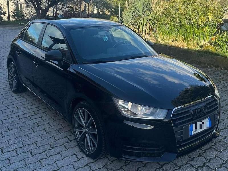Usata Audi A1 Sportback Attraction 90 CV (66 kW) 2015 Nero Utilitaria