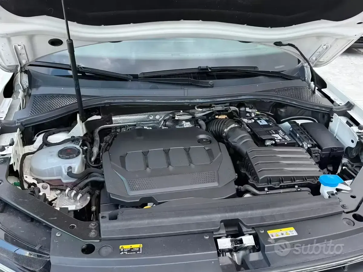Usata VW Tiguan Life 116 CV (85 kW) 2021 Bianco SUV