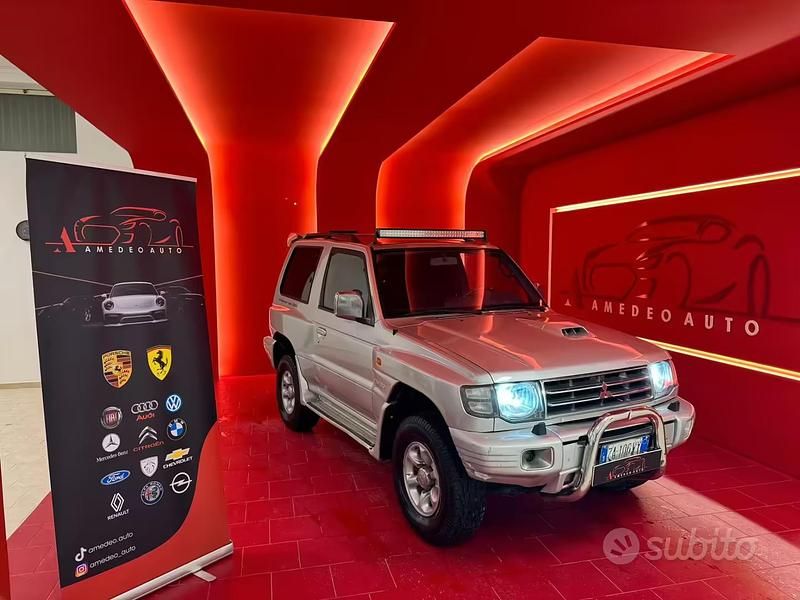 Usata Mitsubishi Pajero Select 99 CV (72 kW) 1993 Grigio SUV