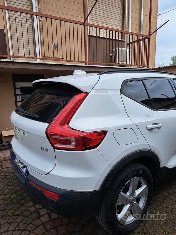 Usata Volvo XC40 150 CV (110 kW) 2020 Bianco SUV