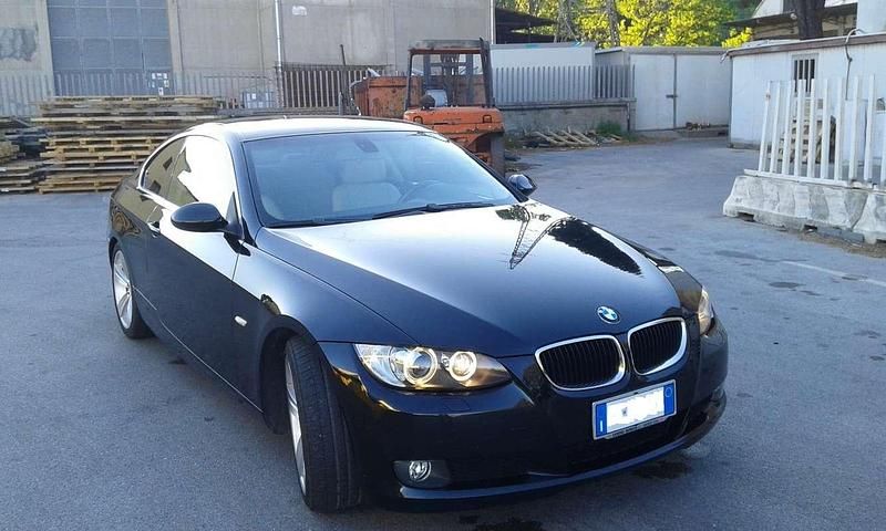 Usata BMW 320 177 CV (130 kW) 2007 Nero Coupé