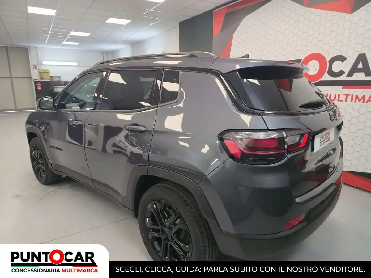 Usata Jeep Compass Night Eagle 131 CV (96 kW) 2023 Grigio SUV