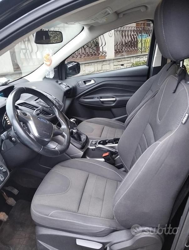 Usata Ford Kuga 115 CV (84 kW) 2014 SUV