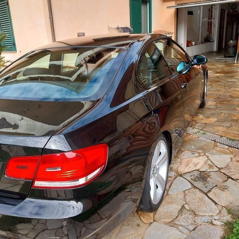 Usata BMW 330 231 CV (169 kW) 2008 Nero Coupé