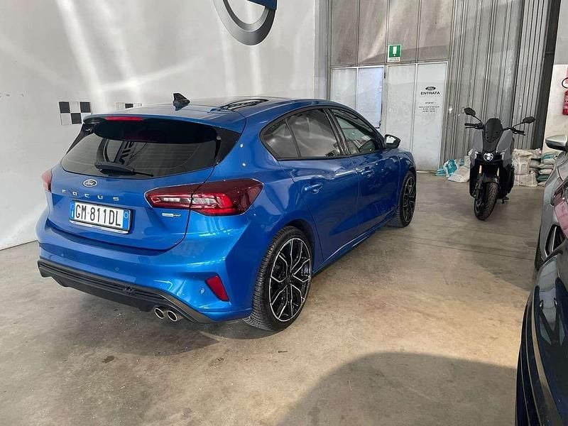 Desert island Usata 2023 Ford Focus ST-Line Berlina | 19.900 € (Buon prezzo) - Immagine 1/4