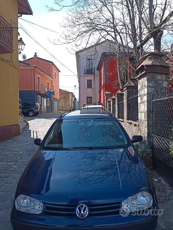 Begagnad VW Golf IV 90 HK (66 kW) 2003 Blå Kombi