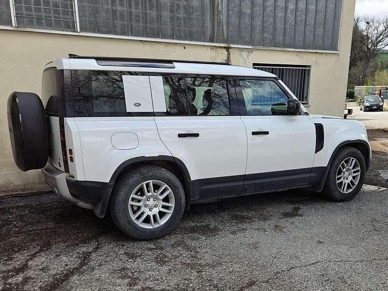 Usata Land Rover Defender S 241 CV (177 kW) 2020 Bianco SUV