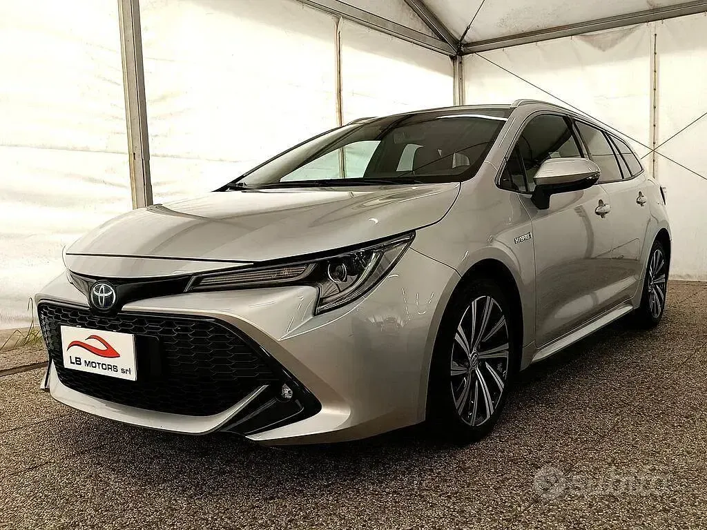 Nuova Toyota Corolla Active 140 CV (102 kW) 2026 Argento Station wagon