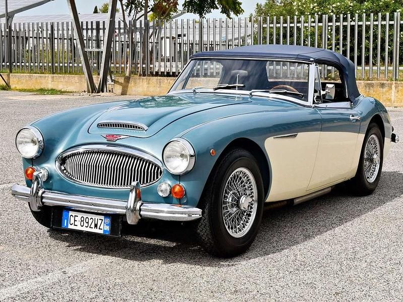 Usata Austin Healey 3000 MK III 148 CV (108 kW) 1964 Ice blue / old english white Cabrio
