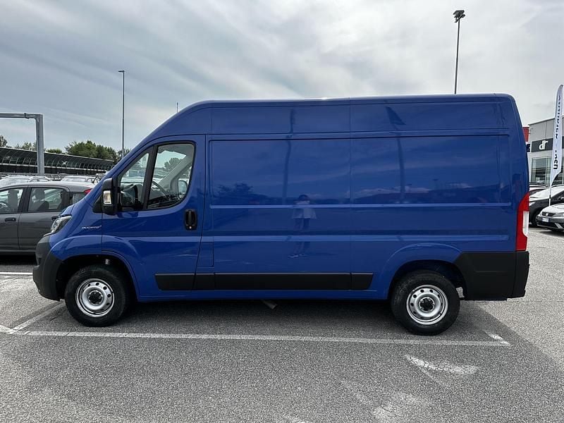 Usata Fiat Ducato 140 CV (102 kW) 2020 Blu Furgone