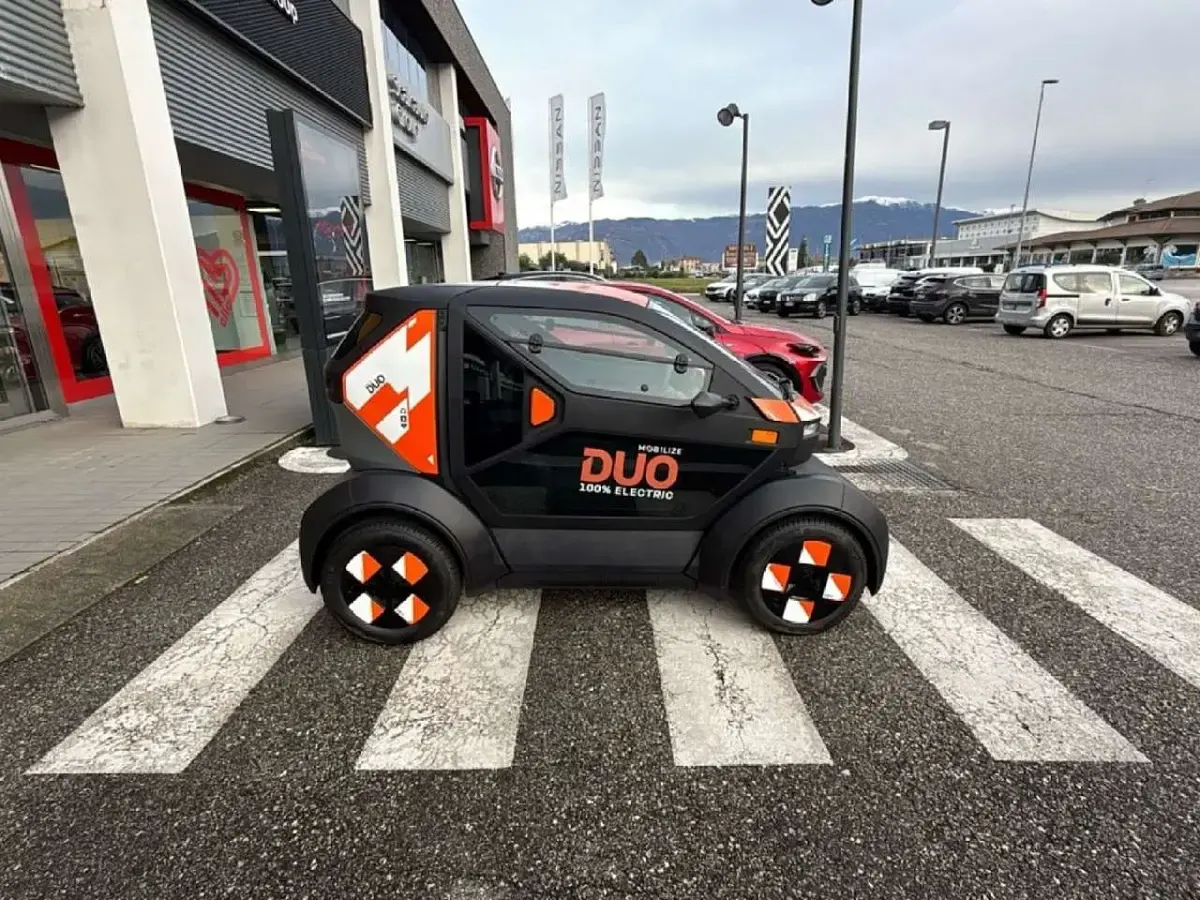 Nuova Mobilize Duo 2025 Nero Utilitaria