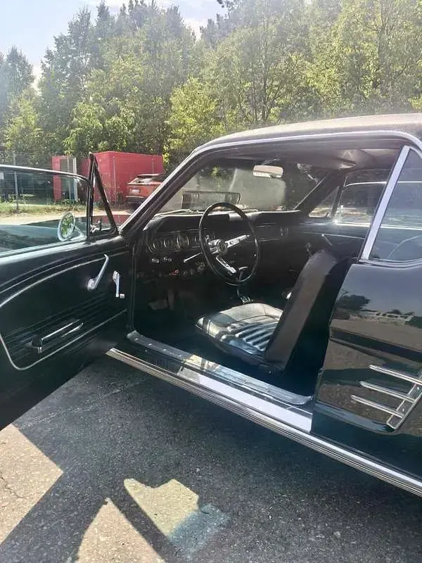 Usata Ford Mustang 280 CV (205 kW) 1966 Verde Coupé
