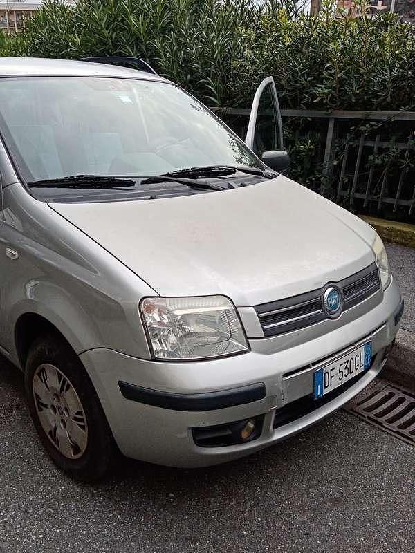 Usata Fiat Panda Dynamic 60 CV (44 kW) 2007 Argento Utilitaria