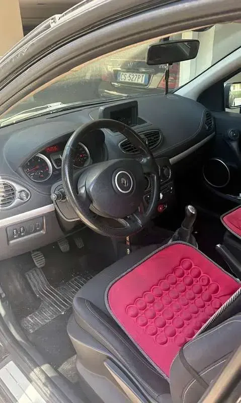 Usata Renault Clio III 86 CV (63 kW) 2010 Nero Berlina