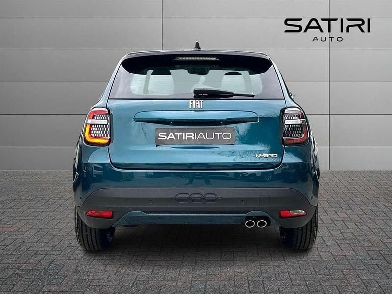 Nuova Fiat 600 Icon 145 CV (106 kW) 2026 Verde mare metallizzato SUV