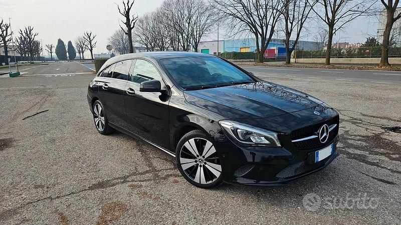 Usata Mercedes CLA200 Shooting Brake Edition 156 CV (114 kW) 2018 Nero Station wagon