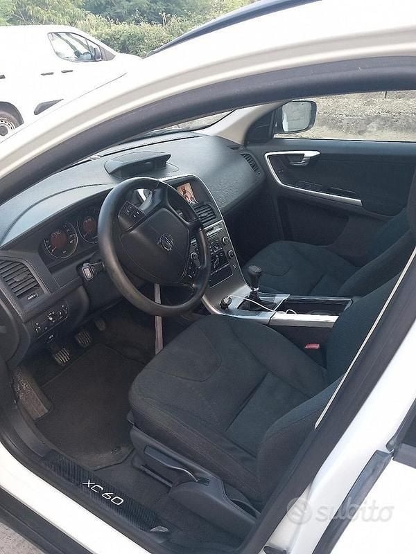 Usata Volvo XC60 203 CV (149 kW) 2010 Bianco SUV