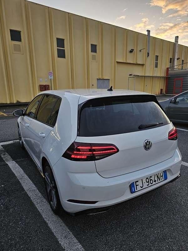 Usata VW Golf VII R-line 116 CV (85 kW) 2017 Berlina