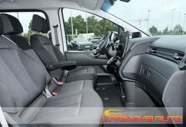 Usata Hyundai Staria Trend 177 CV (130 kW) 2024 Bianco Monovolume