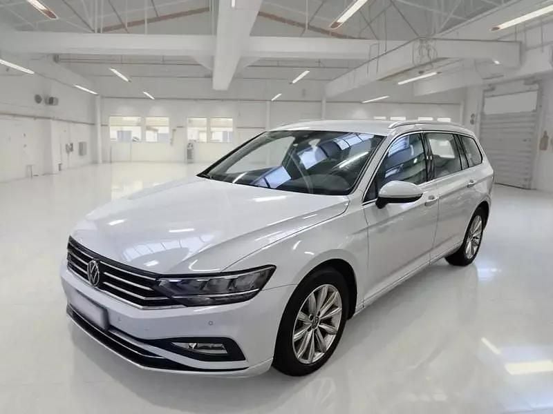 Usata 2023 VW Passat Business Station wagon | 23.800 € (Buon prezzo) - Immagine 1/4