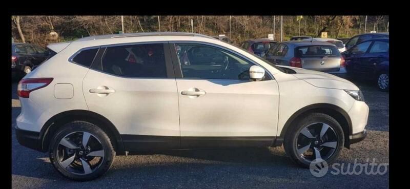 Usata Nissan Qashqai 110 CV (80 kW) 2017 Bianco SUV