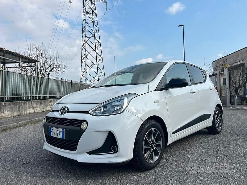 Usata Hyundai i10 67 CV (49 kW) 2019 Bianco Utilitaria