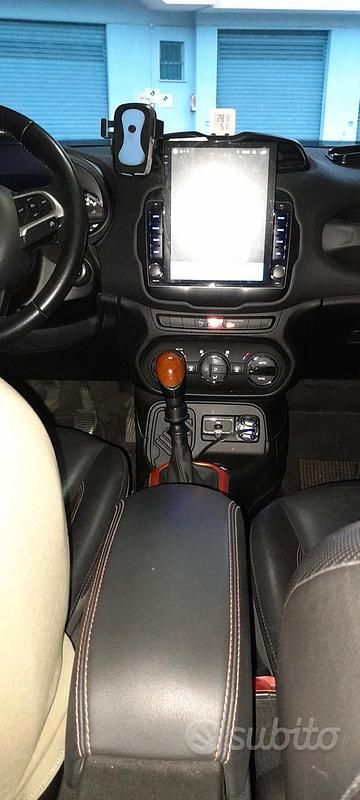 Usata Jeep Renegade Limited 120 CV (88 kW) 2015 Rosso SUV