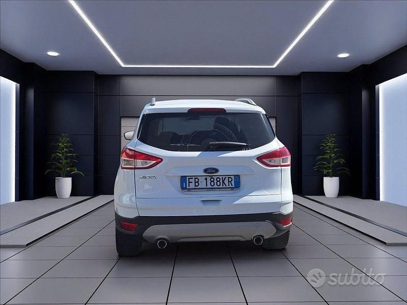 Usata Ford Kuga Titanium 150 CV (110 kW) 2016 Bianco SUV