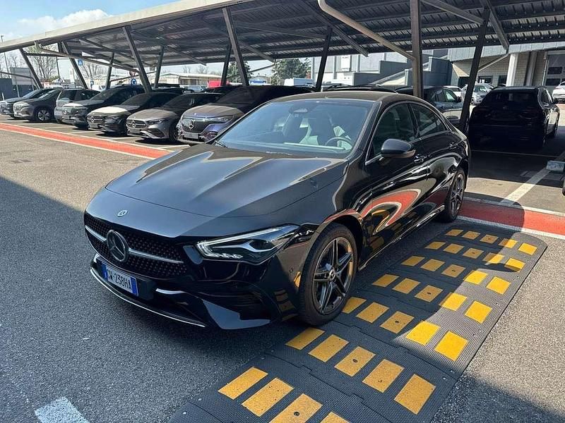 Usata Mercedes CLA250e 163 CV (119 kW) 2023 Nero Berlina