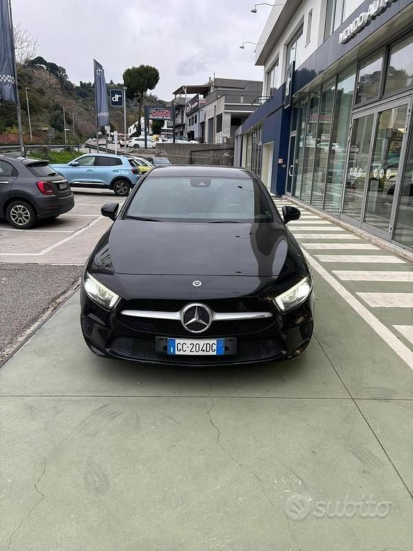 Usata Mercedes A180 136 CV (100 kW) 2019 Nero Berlina