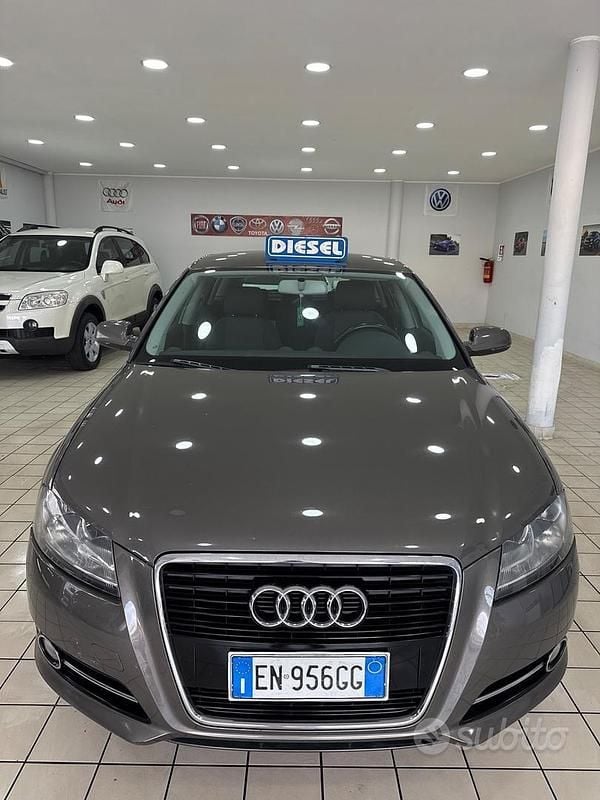 Usata Audi A3 90 CV (66 kW) 2012 Marrone Utilitaria