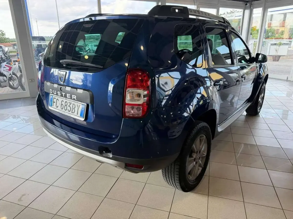 Usata Dacia Duster Ambiance 109 CV (80 kW) 2016 Blu/azzurro SUV