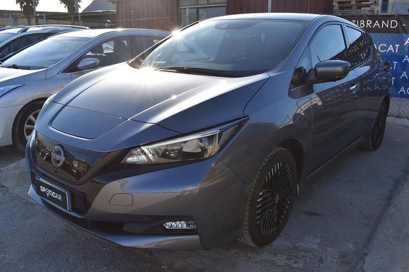 Usata Nissan Leaf N-Connecta 80 kW (109 CV) 2023 Grigio Utilitaria