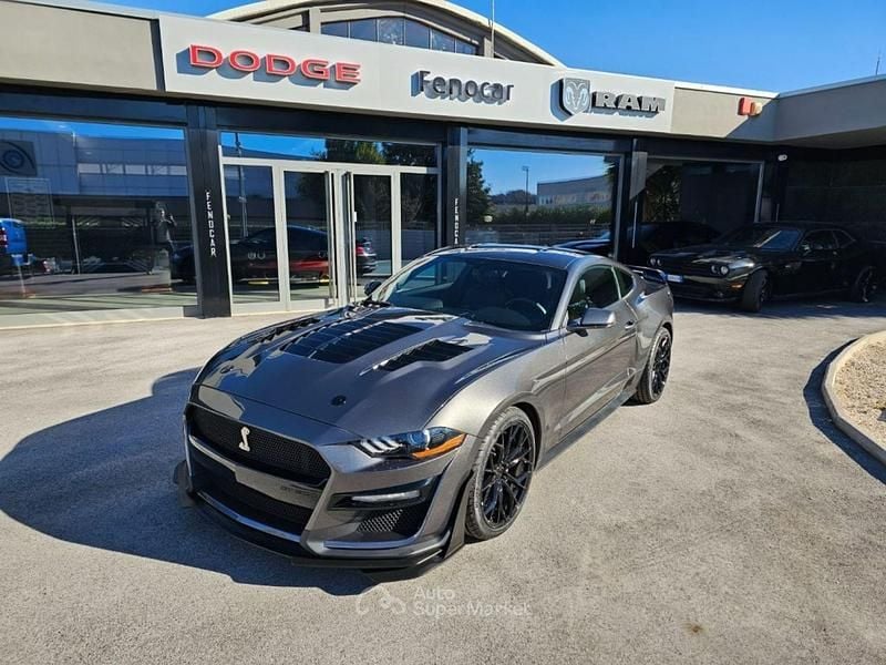 Usata Ford Mustang Fastback 317 CV (233 kW) 2019 Grigio scuro metallizzato Coupé