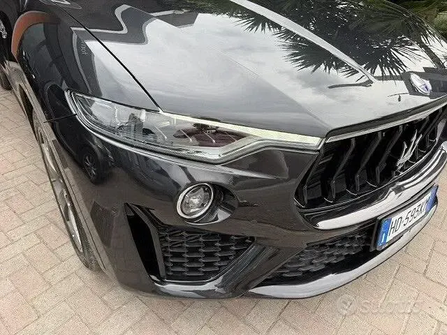 Usata Maserati GranSport 350 CV (257 kW) 2021 Nero Station wagon